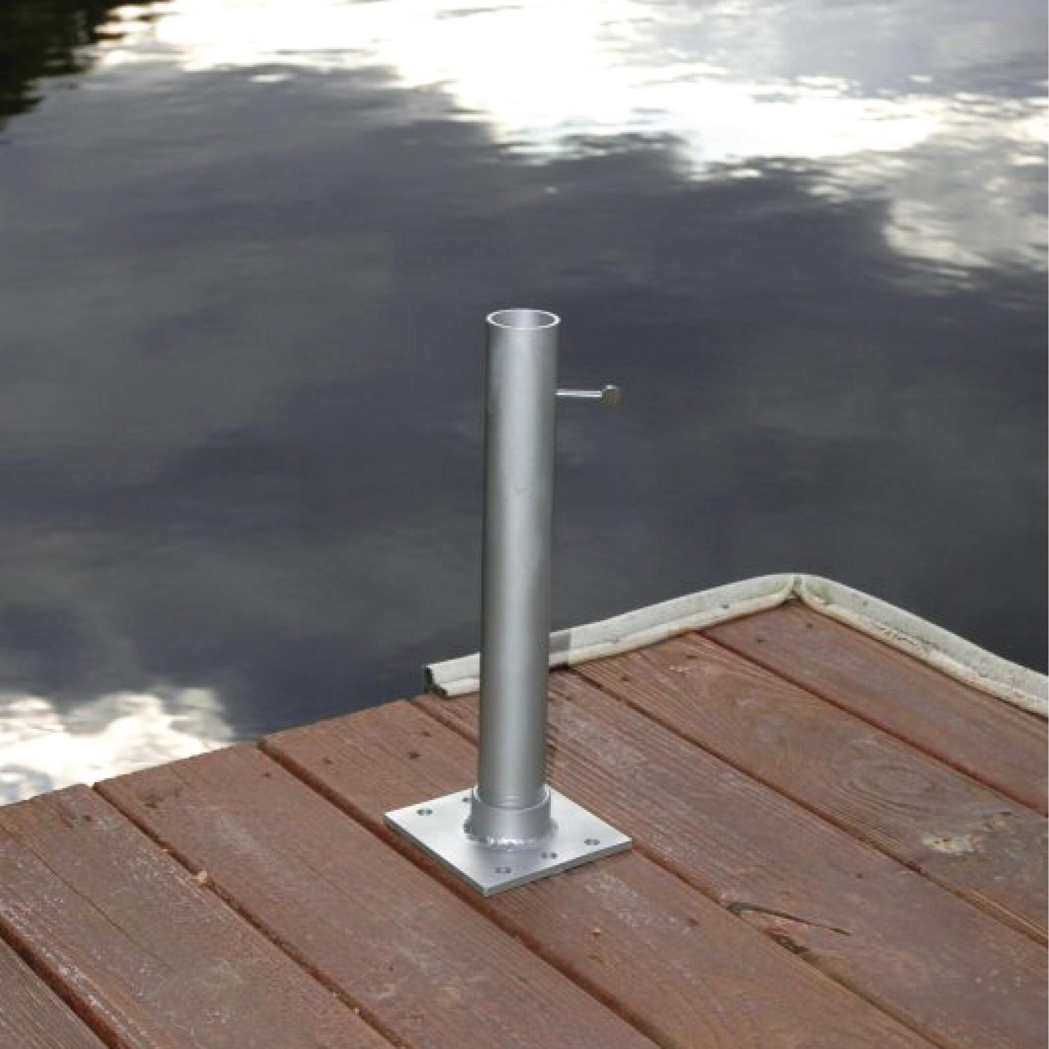 Deck/Dock Flag Pole Mount